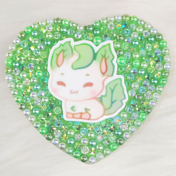 Green Leaf Simple Poke Heart Container